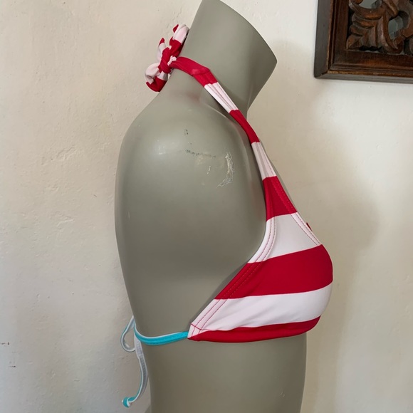 🦩Free 🦩 w/$10 Brazilian Lisa Lozano Swim Top - Picture 4 of 7